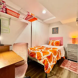 Private Tiny On The 1st Floor With Shared Bathroom Near Airport And Downtown Seattte Seattle